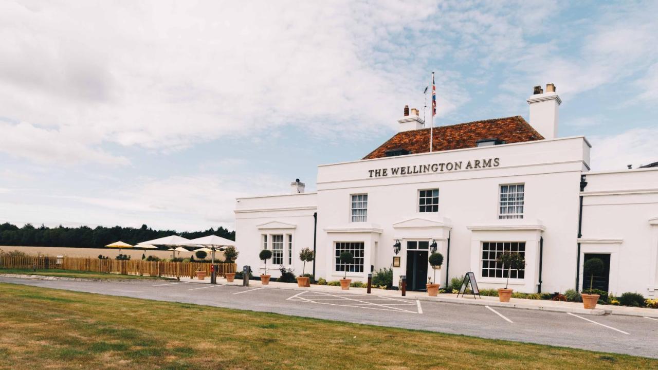 The Wellington Arms - Basingstoke-Reading Ξενοδοχείο Heckfield Εξωτερικό φωτογραφία